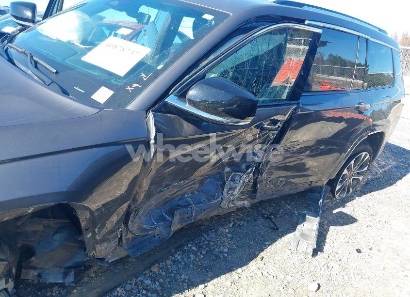 Photo 6 of 2022 Jeep Grand CHEROKEE L OVERLAND 4X2 (VIN 1C4RJJDG6N8570854)