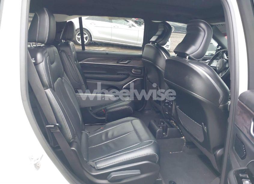 Photo 8 of 2022 Jeep Grand CHEROKEE L OVERLAND 4X2 (VIN 1C4RJJDG8N8589566)