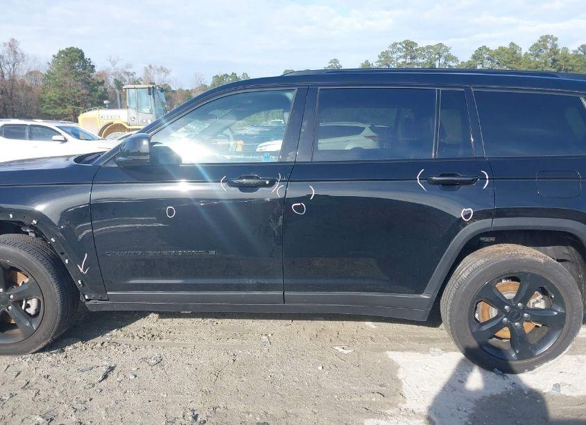 Photo 15 of 2023 Jeep Grand CHEROKEE L ALTITUDE 4X4 (VIN 1C4RJKAG0P8781688)