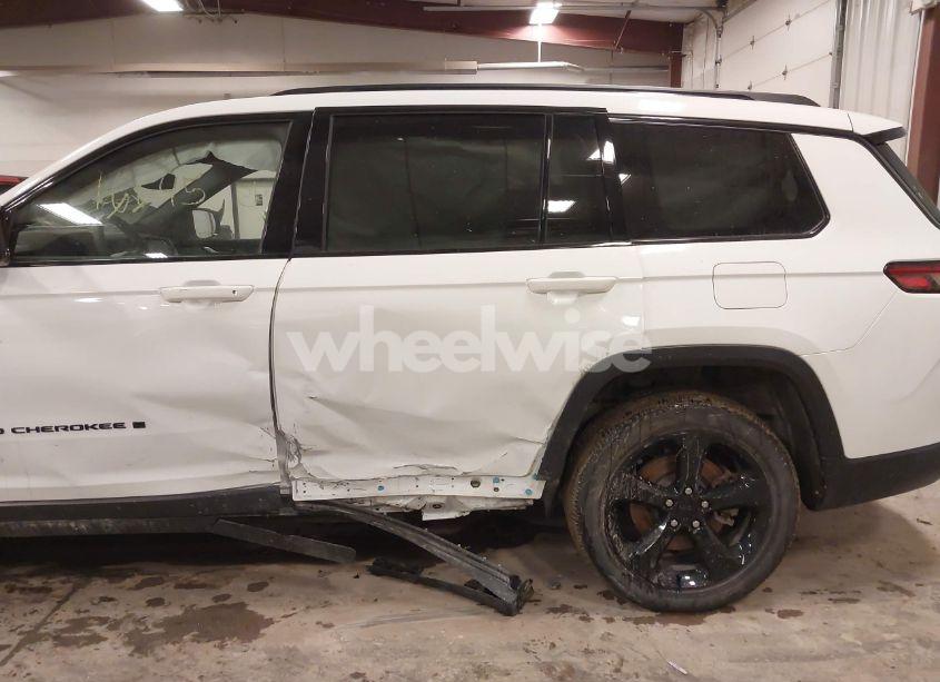 Photo 12 of 2023 Jeep Grand CHEROKEE L ALTITUDE 4X4 (VIN 1C4RJKAG0P8799799)