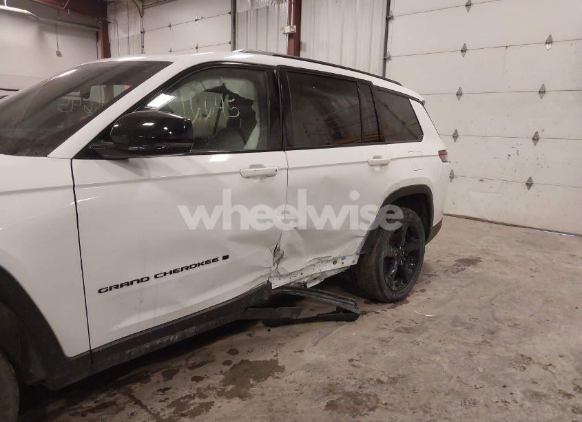 Photo 6 of 2023 Jeep Grand CHEROKEE L ALTITUDE 4X4 (VIN 1C4RJKAG0P8799799)