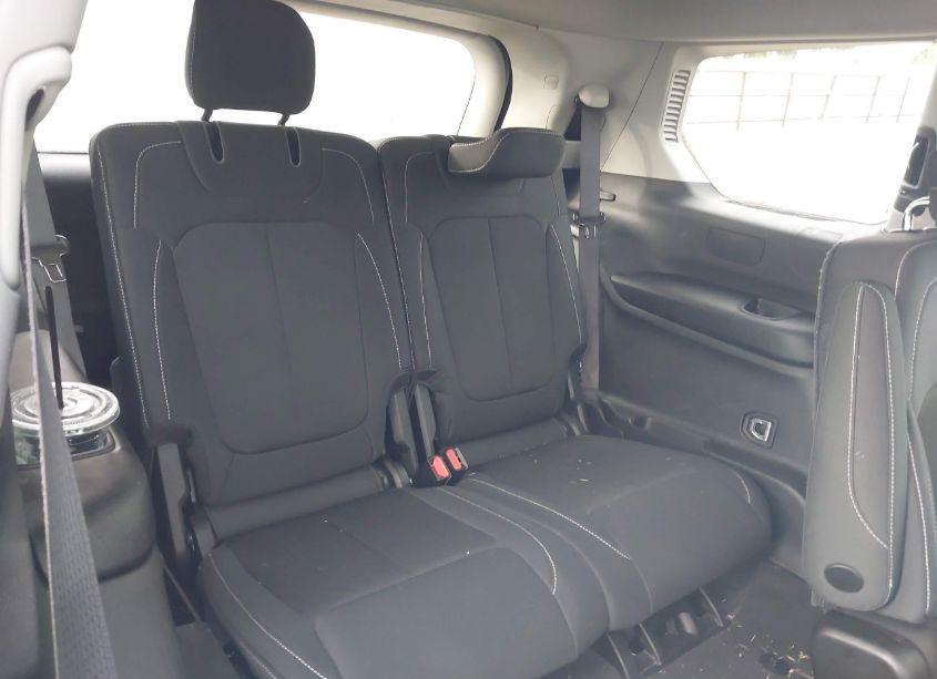 Photo 17 of 2023 Jeep Grand CHEROKEE L LAREDO 4X4 (VIN 1C4RJKAG1P8808090)