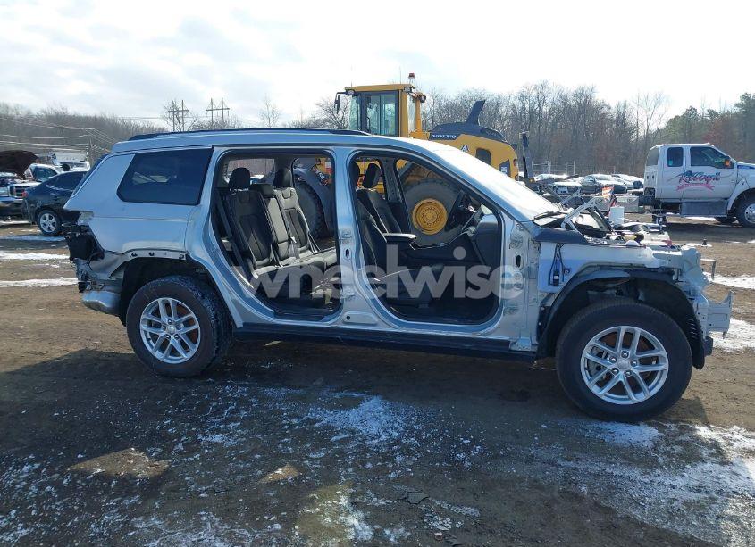 Photo 12 of 2023 Jeep Grand CHEROKEE L LAREDO 4X4 (VIN 1C4RJKAG1P8865521)