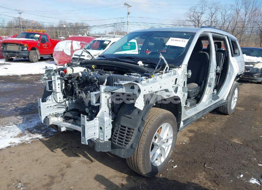 Photo 2 of 2023 Jeep Grand CHEROKEE L LAREDO 4X4 (VIN 1C4RJKAG1P8865521)