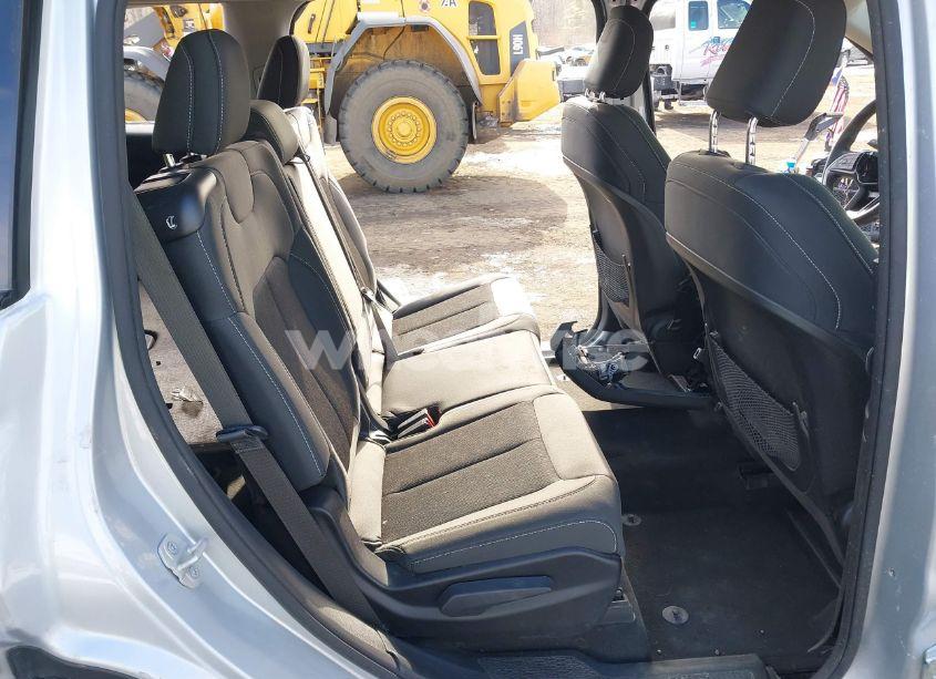 Photo 8 of 2023 Jeep Grand CHEROKEE L LAREDO 4X4 (VIN 1C4RJKAG1P8865521)