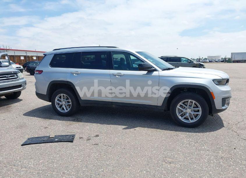 Photo 13 of 2023 Jeep Grand CHEROKEE L LAREDO 4X4 (VIN 1C4RJKAG1P8894730)