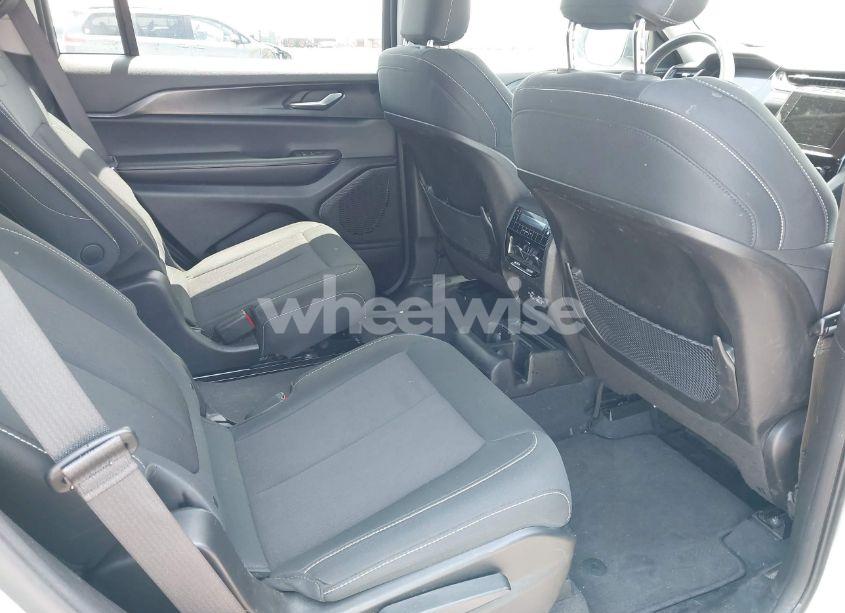 Photo 8 of 2023 Jeep Grand CHEROKEE L LAREDO 4X4 (VIN 1C4RJKAG1P8894730)