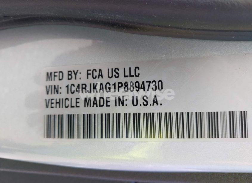 Photo 9 of 2023 Jeep Grand CHEROKEE L LAREDO 4X4 (VIN 1C4RJKAG1P8894730)