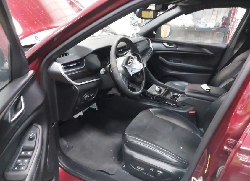 Photo 5 of 2024 Jeep Grand CHEROKEE L ALTITUDE 4X4 (VIN 1C4RJKAG1R8554450)