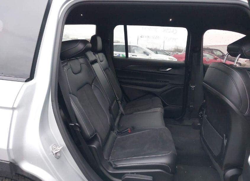 Photo 8 of 2023 Jeep Grand CHEROKEE L ALTITUDE 4X4 (VIN 1C4RJKAG2P8884496)