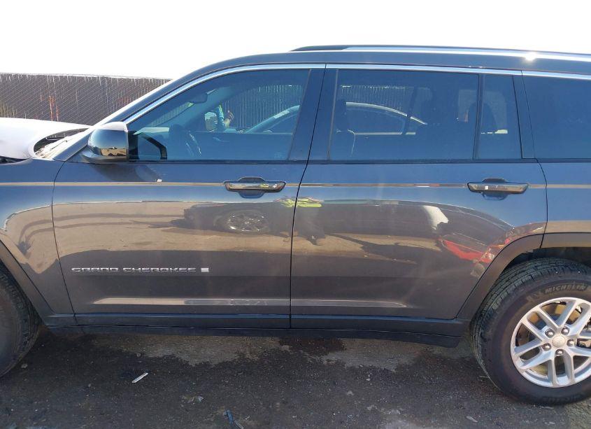 Photo 14 of 2024 Jeep Grand CHEROKEE L LAREDO 4X4 (VIN 1C4RJKAG2R8919105)