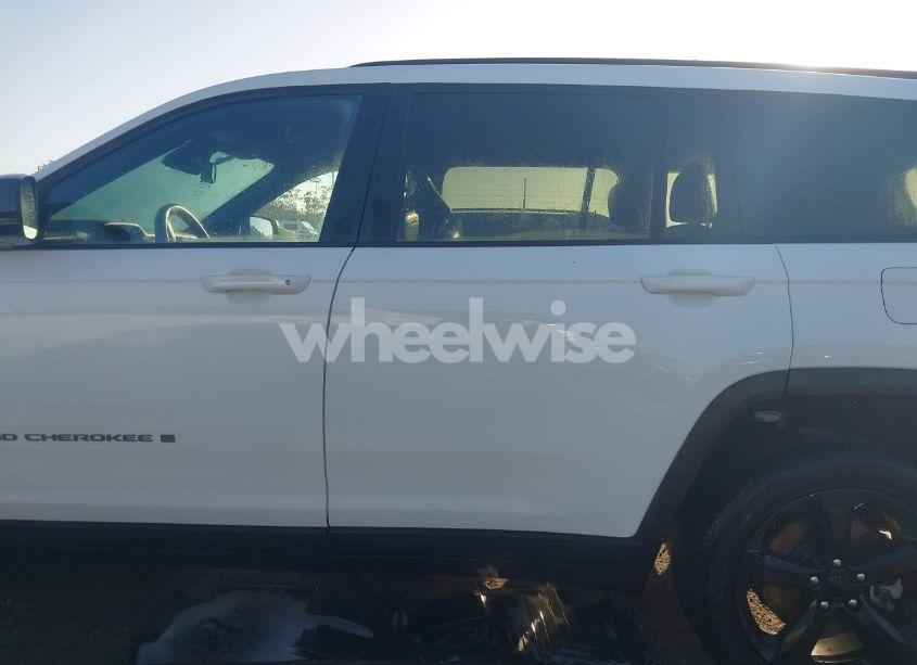 Photo 14 of 2023 Jeep Grand CHEROKEE L ALTITUDE 4X4 (VIN 1C4RJKAG3P8729035)