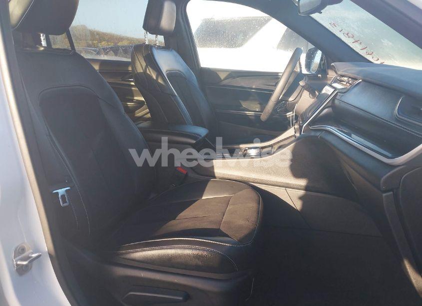 Photo 5 of 2023 Jeep Grand CHEROKEE L ALTITUDE 4X4 (VIN 1C4RJKAG3P8729035)