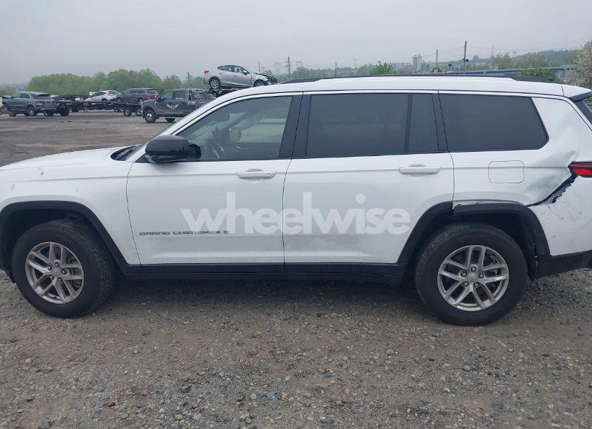 Photo 14 of 2023 Jeep Grand CHEROKEE L LAREDO 4X4 (VIN 1C4RJKAG3P8729567)