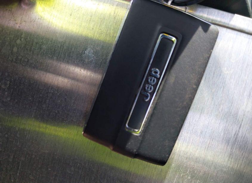 Photo 11 of 2023 Jeep Grand CHEROKEE L LAREDO 4X4 (VIN 1C4RJKAG3P8807832)