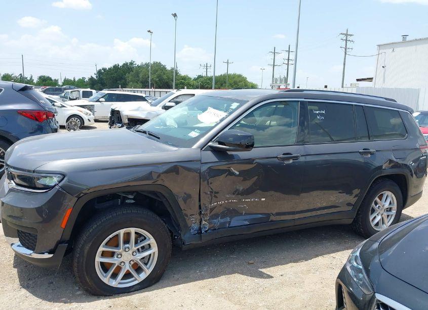 Photo 14 of 2023 Jeep Grand CHEROKEE L LAREDO 4X4 (VIN 1C4RJKAG3P8807832)