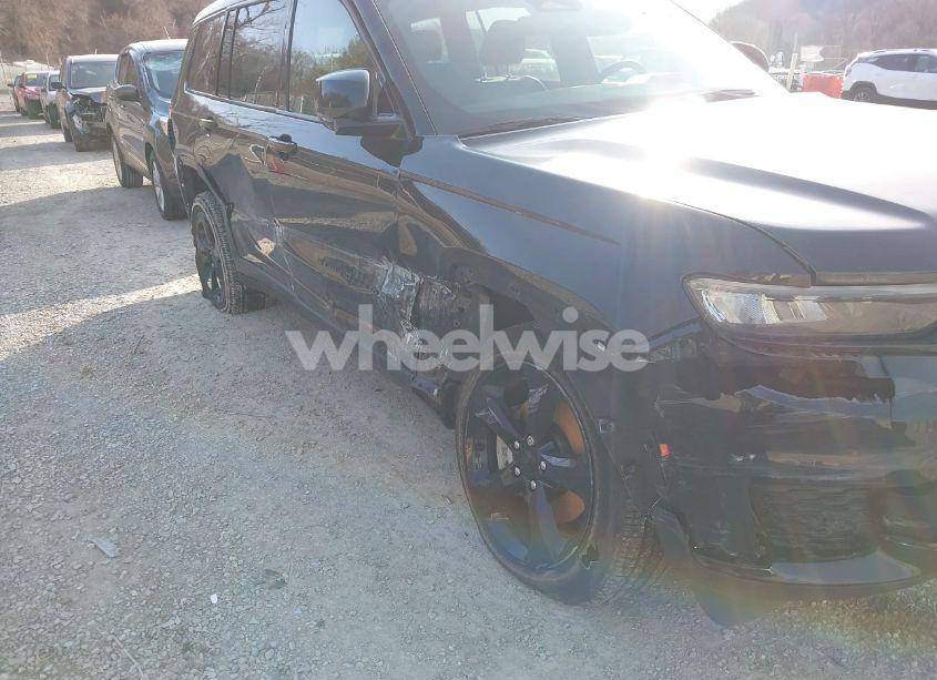 Photo 6 of 2023 Jeep Grand CHEROKEE L ALTITUDE 4X4 (VIN 1C4RJKAG3P8841009)