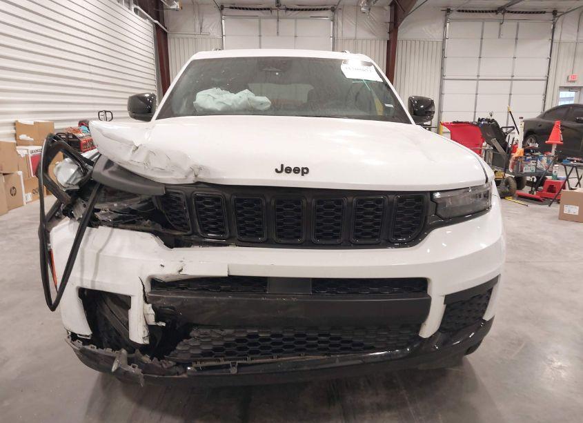 Photo 12 of 2023 Jeep Grand CHEROKEE L LAREDO/L ALTITUDE (VIN 1C4RJKAG3P8884796)