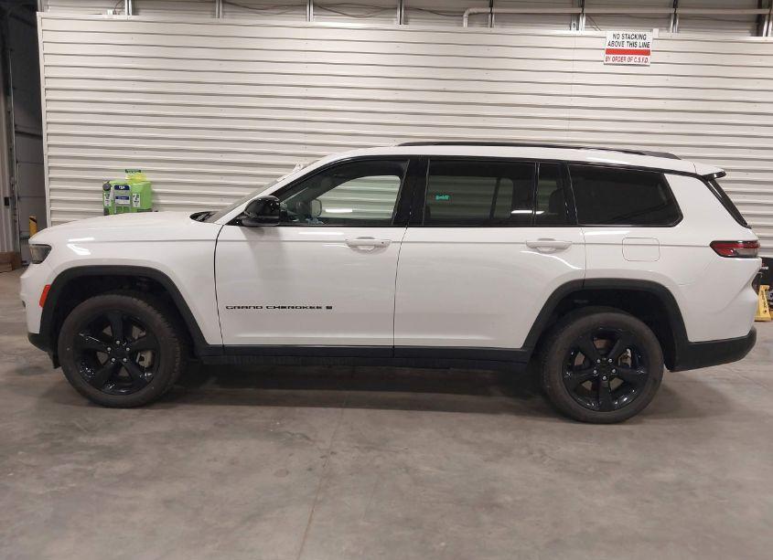 Photo 14 of 2023 Jeep Grand CHEROKEE L LAREDO/L ALTITUDE (VIN 1C4RJKAG3P8884796)