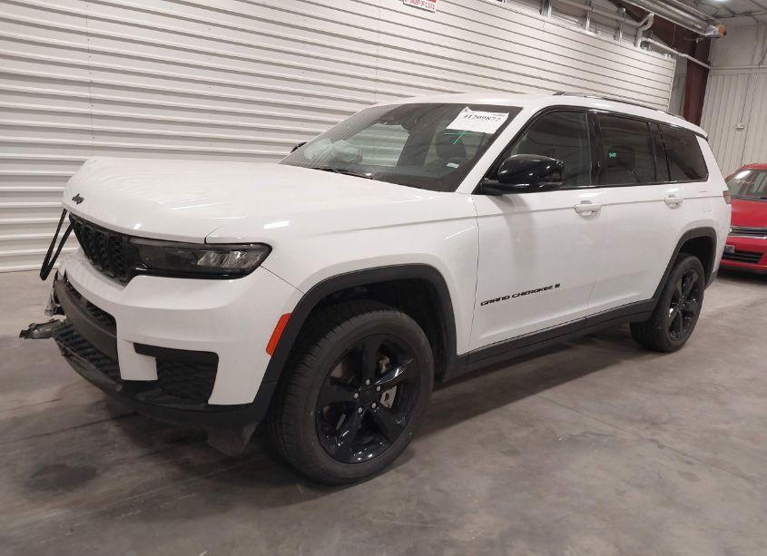 Photo 2 of 2023 Jeep Grand CHEROKEE L LAREDO/L ALTITUDE (VIN 1C4RJKAG3P8884796)