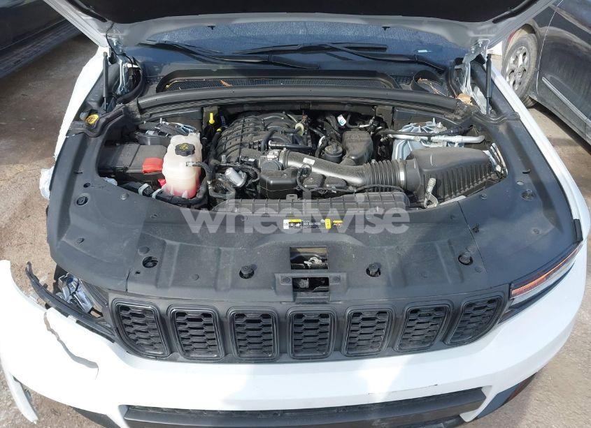 Photo 10 of 2024 Jeep Grand CHEROKEE L ALTITUDE 4X4 (VIN 1C4RJKAG3R8549024)