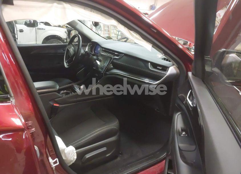 Photo 5 of 2021 Jeep Grand CHEROKEE L LAREDO 4X4 (VIN 1C4RJKAG4M8169893)