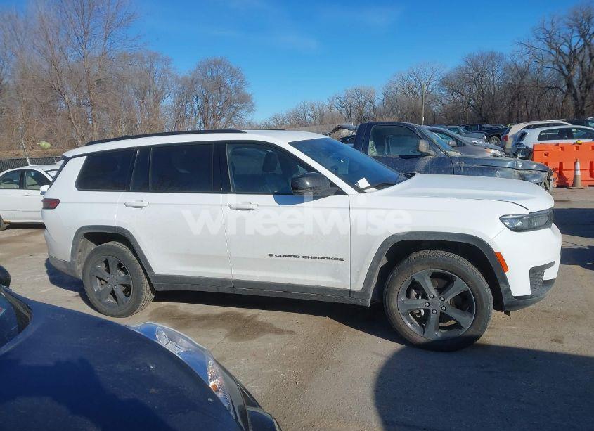 Photo 13 of 2023 Jeep Grand CHEROKEE L ALTITUDE 4X4 (VIN 1C4RJKAG4P8809069)