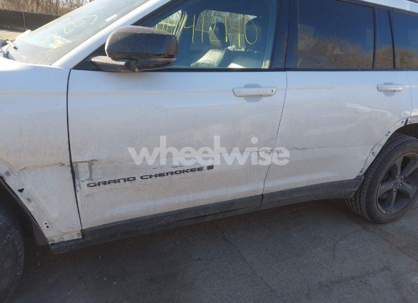 Photo 17 of 2023 Jeep Grand CHEROKEE L ALTITUDE 4X4 (VIN 1C4RJKAG4P8809069)