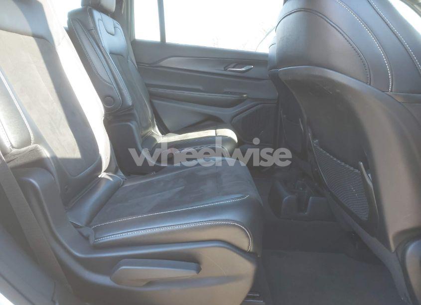 Photo 8 of 2023 Jeep Grand CHEROKEE L ALTITUDE 4X4 (VIN 1C4RJKAG4P8809069)