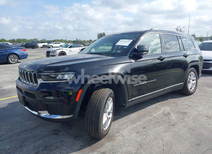 Photo 2 of 2023 Jeep Grand CHEROKEE L LAREDO 4X4 (VIN 1C4RJKAG4P8829516)