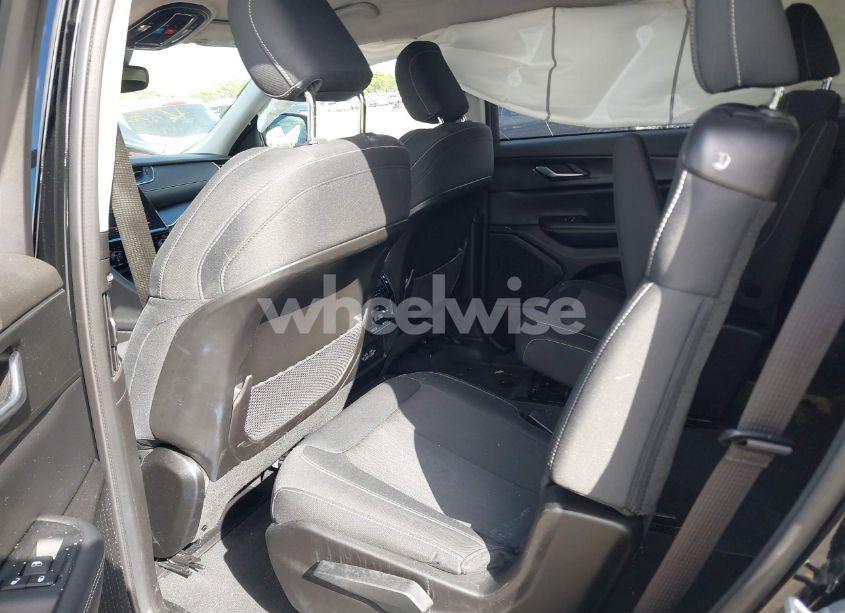 Photo 8 of 2023 Jeep Grand CHEROKEE L LAREDO 4X4 (VIN 1C4RJKAG4P8829516)