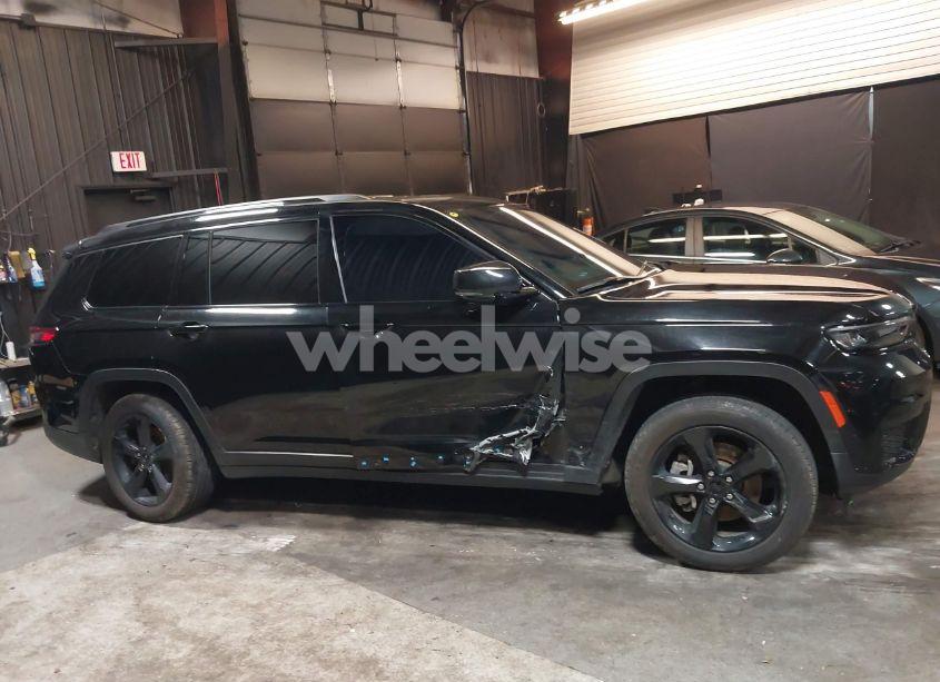 Photo 13 of 2023 Jeep Grand CHEROKEE L ALTITUDE 4X4 (VIN 1C4RJKAG4P8885164)