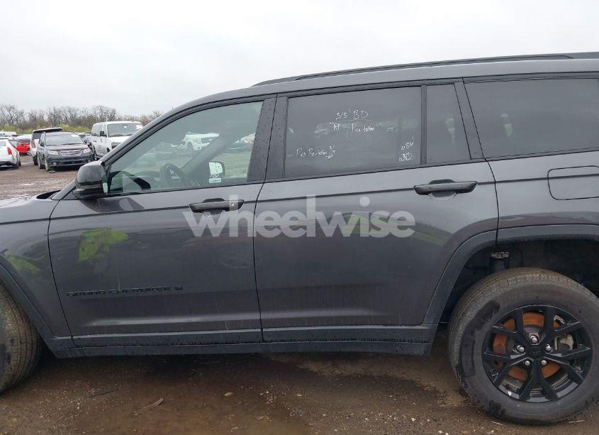 Photo 14 of 2024 Jeep Grand CHEROKEE L ALTITUDE 4X4 (VIN 1C4RJKAG4R8535861)
