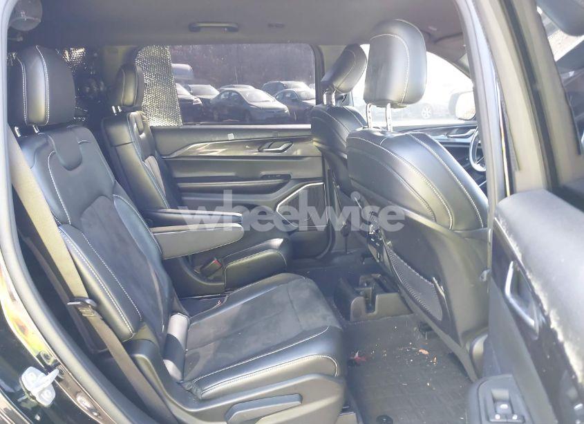 Photo 8 of 2021 Jeep Grand CHEROKEE L ALTITUDE 4X4/LAREDO 4X4 (VIN 1C4RJKAG5MH182037)