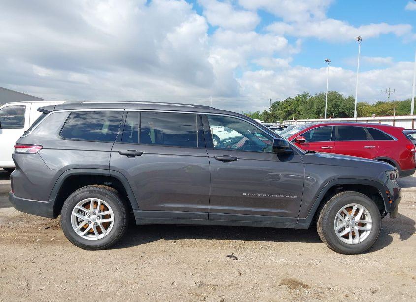 Photo 13 of 2023 Jeep Grand CHEROKEE L LAREDO 4X4 (VIN 1C4RJKAG5P8807833)