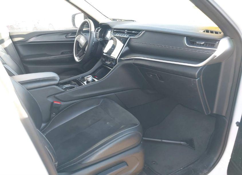 Photo 5 of 2023 Jeep Grand CHEROKEE L ALTITUDE 4X4 (VIN 1C4RJKAG5P8871158)