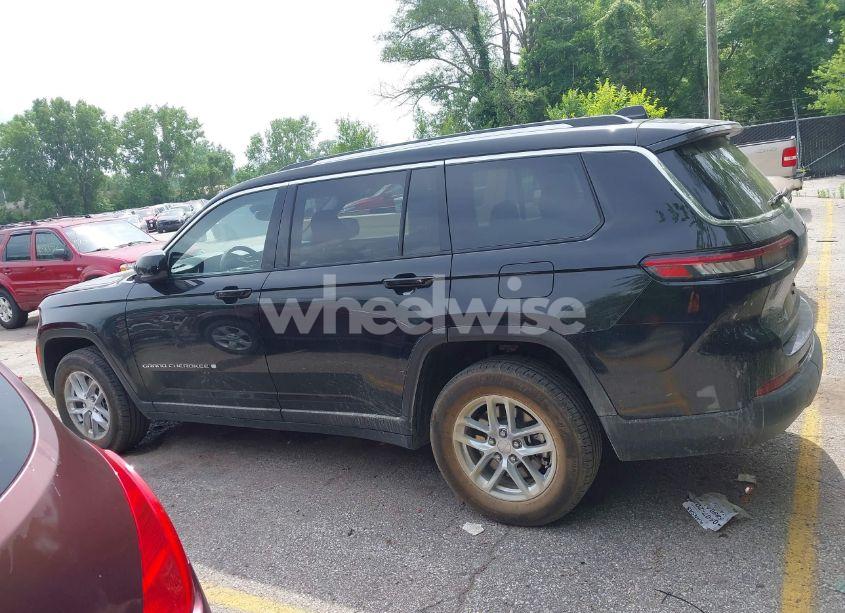 Photo 14 of 2023 Jeep Grand CHEROKEE L LAREDO 4X4 (VIN 1C4RJKAG6P8865787)