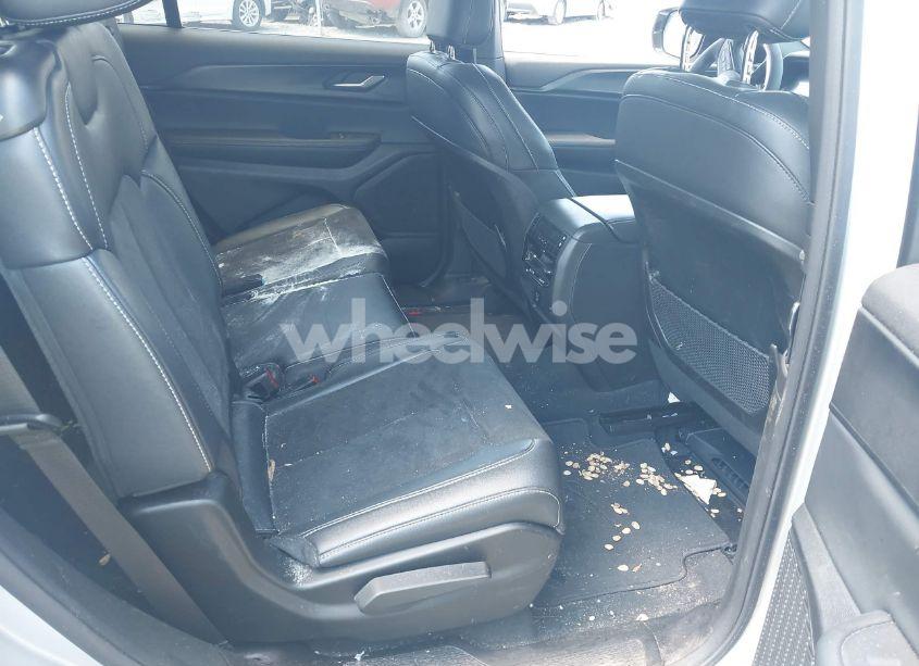 Photo 8 of 2024 Jeep Grand CHEROKEE L ALTITUDE 4X4 (VIN 1C4RJKAG6R8548904)