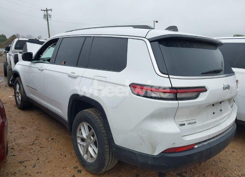 Photo 3 of 2021 Jeep Grand CHEROKEE L LAREDO 4X4 (VIN 1C4RJKAG7M8168477)