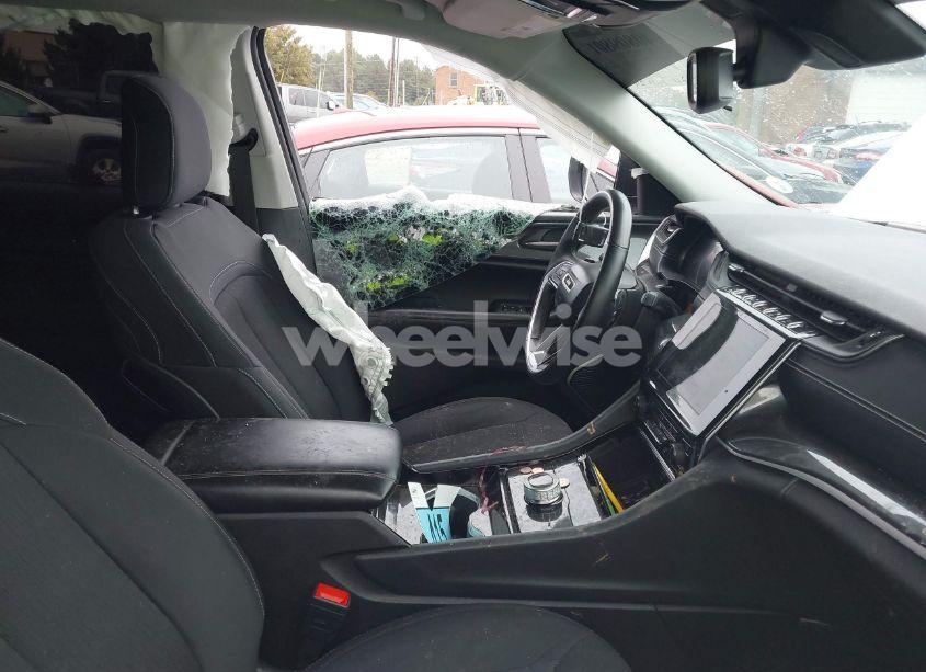 Photo 5 of 2021 Jeep Grand CHEROKEE L LAREDO 4X4 (VIN 1C4RJKAG7M8168477)