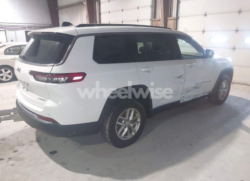 Photo 4 of 2022 Jeep Grand CHEROKEE L LAREDO 4X4 (VIN 1C4RJKAG7N8542572)
