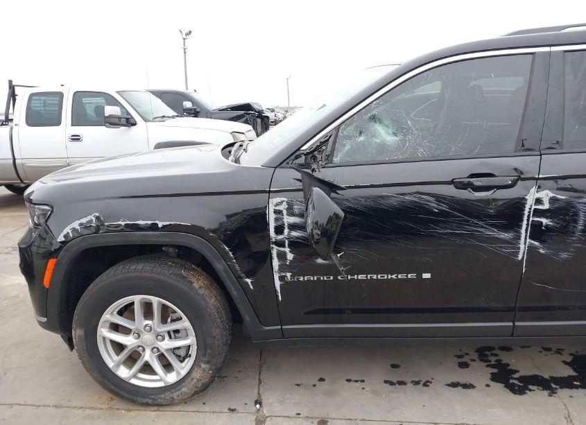 Photo 16 of 2023 Jeep Grand CHEROKEE L LAREDO 4X4 (VIN 1C4RJKAG7P8816212)