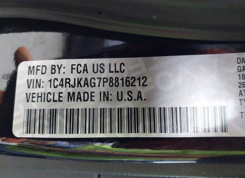 Photo 9 of 2023 Jeep Grand CHEROKEE L LAREDO 4X4 (VIN 1C4RJKAG7P8816212)