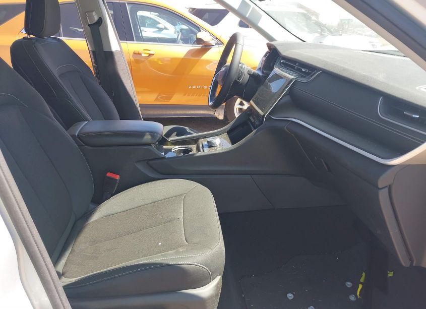 Photo 5 of 2023 Jeep Grand CHEROKEE L LAREDO 4X4 (VIN 1C4RJKAG7P8821152)