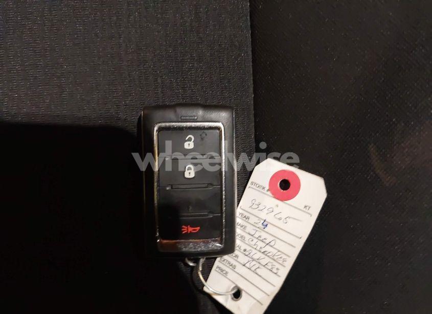 Photo 11 of 2024 Jeep Grand CHEROKEE L LAREDO X 4X4 (VIN 1C4RJKAG7R8932965)