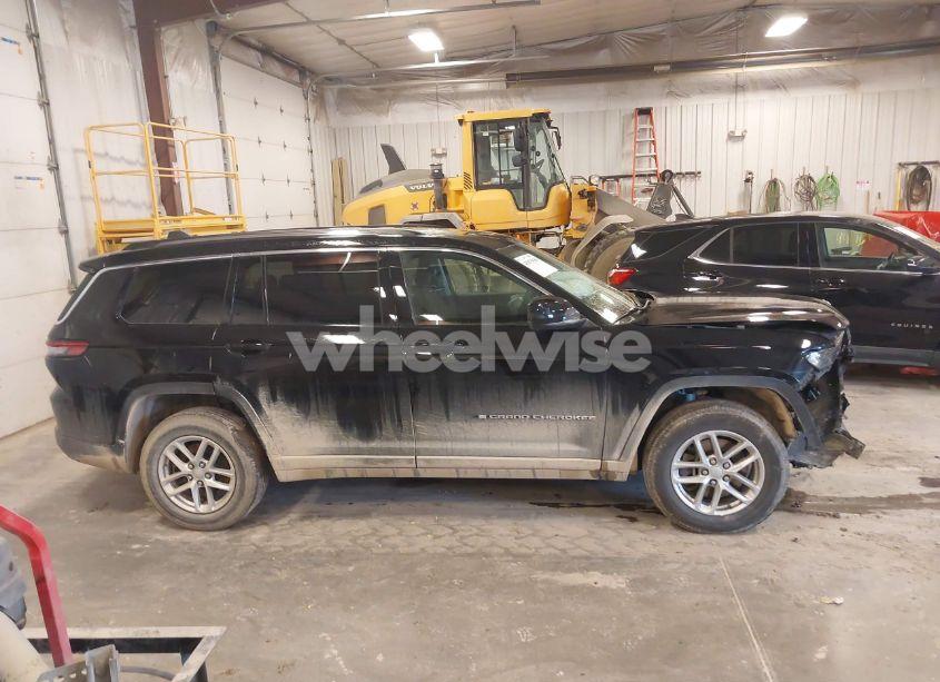 Photo 13 of 2024 Jeep Grand CHEROKEE L LAREDO X 4X4 (VIN 1C4RJKAG7R8932965)