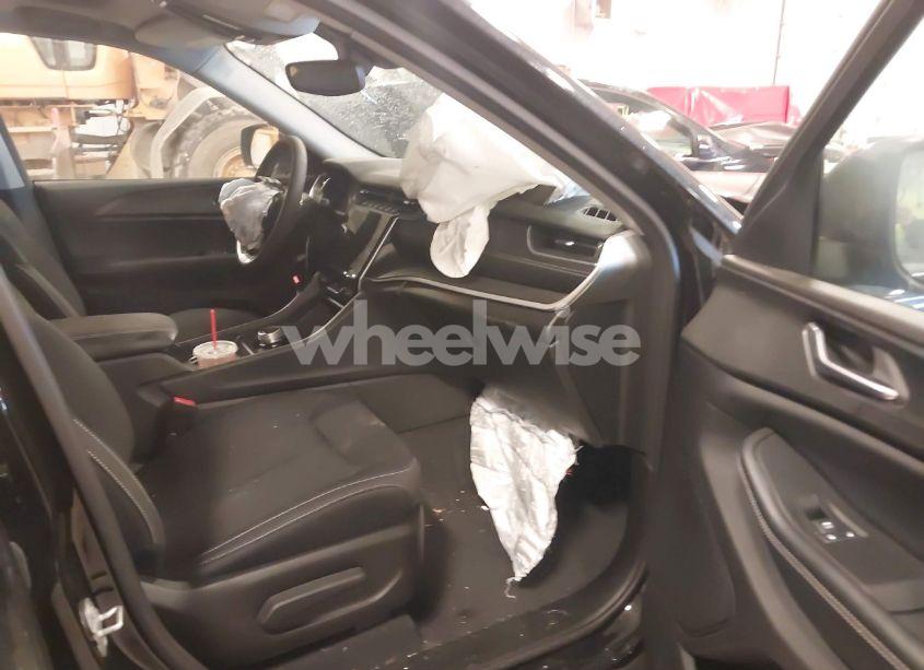 Photo 5 of 2024 Jeep Grand CHEROKEE L LAREDO X 4X4 (VIN 1C4RJKAG7R8932965)