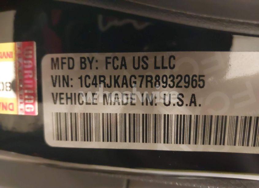 Photo 9 of 2024 Jeep Grand CHEROKEE L LAREDO X 4X4 (VIN 1C4RJKAG7R8932965)