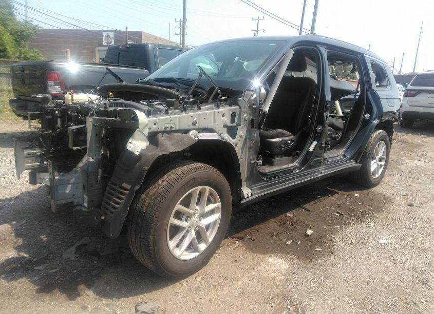 Photo 2 of 2021 Jeep Grand CHEROKEE L LAREDO 4X4 (VIN 1C4RJKAG8M8202894)