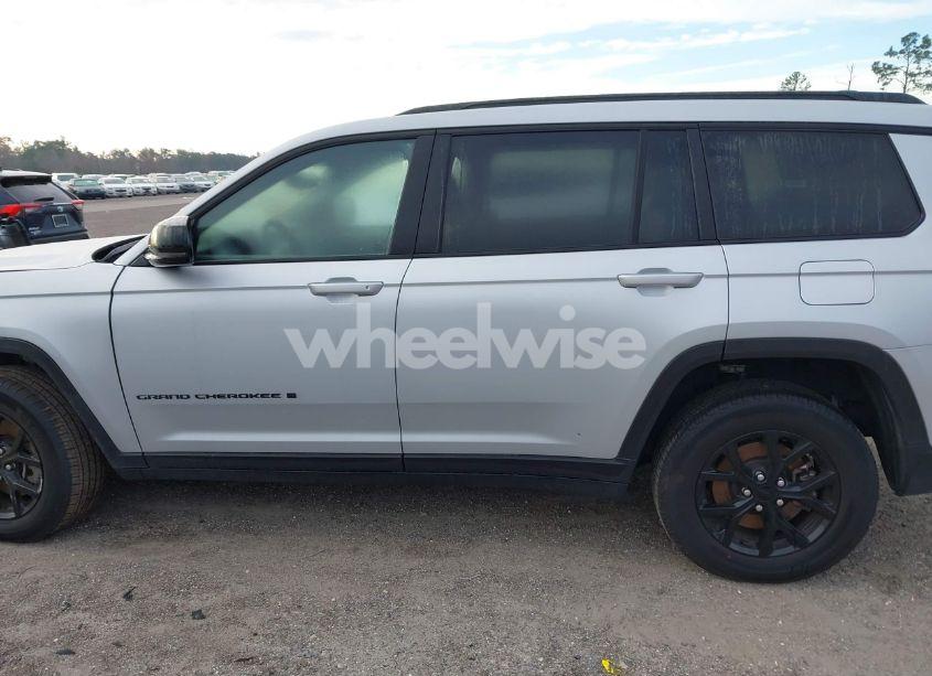 Photo 14 of 2024 Jeep Grand CHEROKEE L ALTITUDE 4X4 (VIN 1C4RJKAG8R8507562)